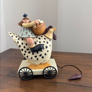 Willieray Studio Vintage Egg Hunt Folk Art Figurine WW7502